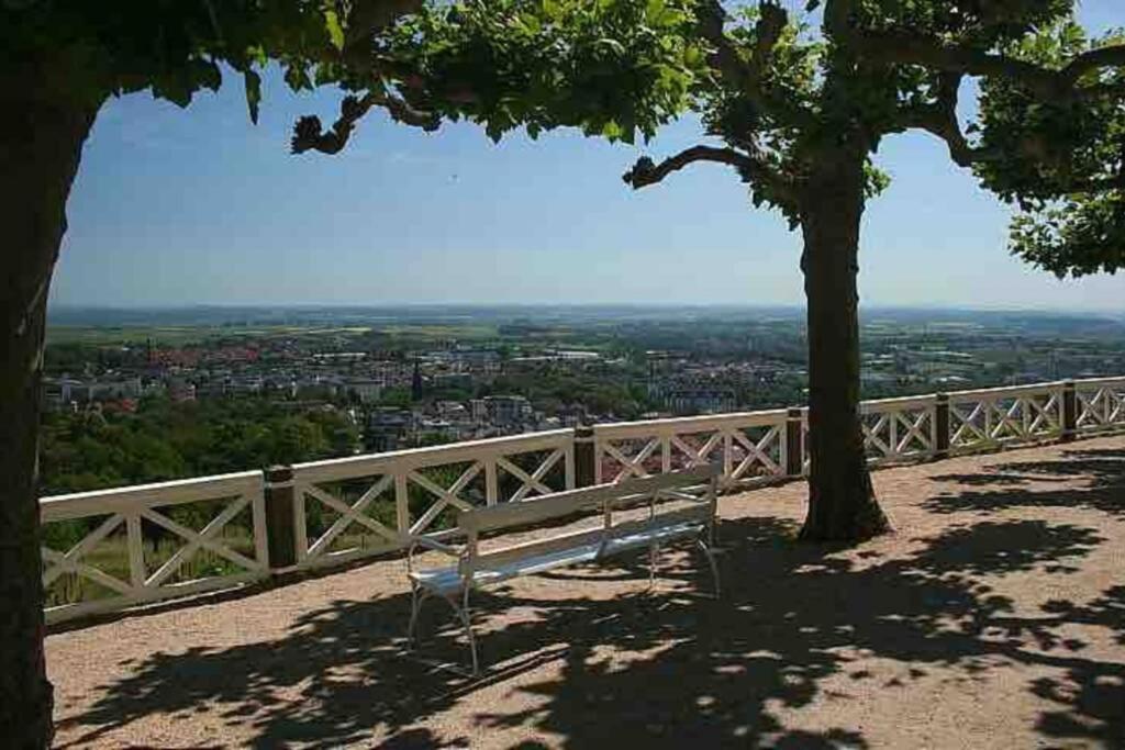 Traumhafte Kurstadt Apartment Moderne 2Zkb Balkon Pkw Stellplatz Bad Nauheim Exterior foto